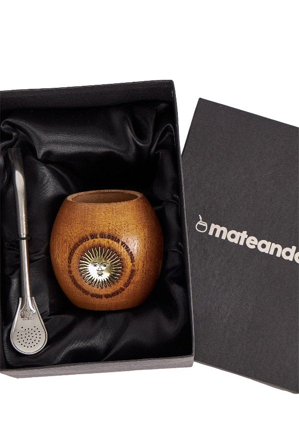 MATE ALGARROBO SOL DE MAYO ARGENTINO + BOMBILLA + CAJA DE REGALO