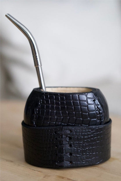 MATE GALLETA CUERO CROCO PREMIUM + BOMBILLA DE REGALO