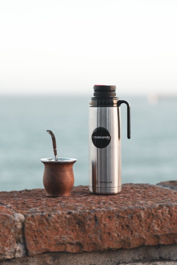 CAROB SET: TRUCKER + HALF HANDLE THERMOS