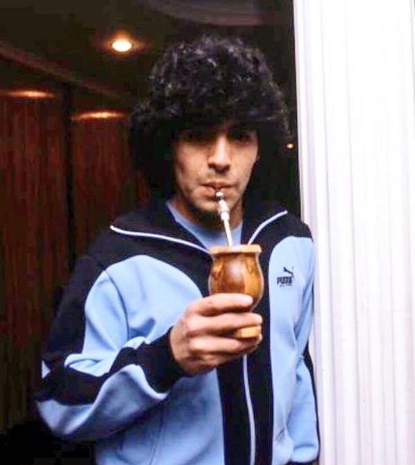 COMBO MARADONA
