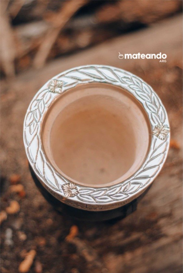 MATE IMPERIAL PREMIUM CINCELADO + BOMBILLA DE REGALO